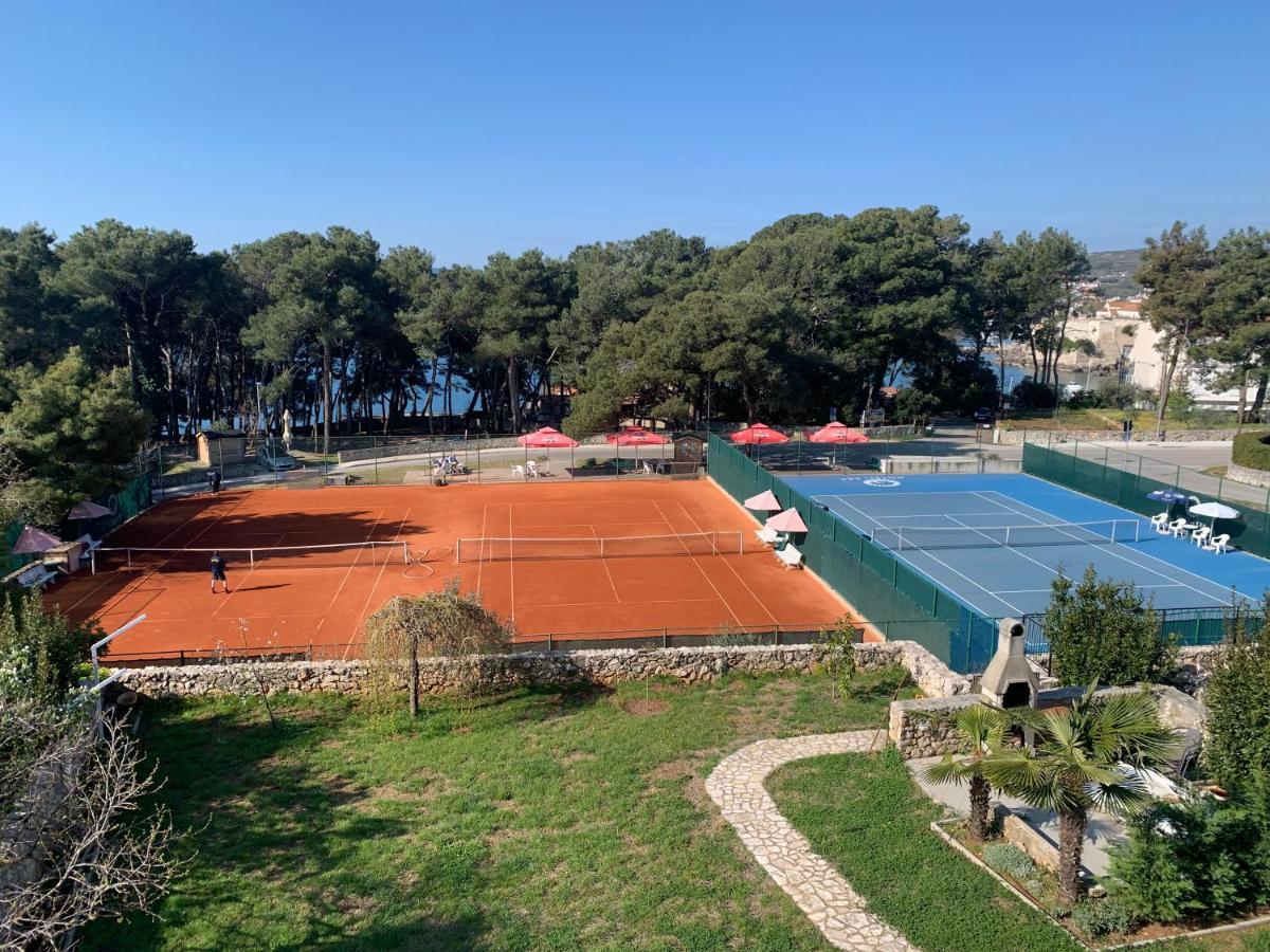 Seaside Apartments Petar Крк Екстер'єр фото